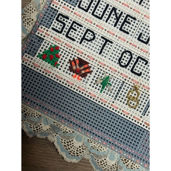 Vintage Perpetual Calendar Handmade 90s Cottage Core Farmhouse Wall Decor 16x13" - Picture 6 of 9